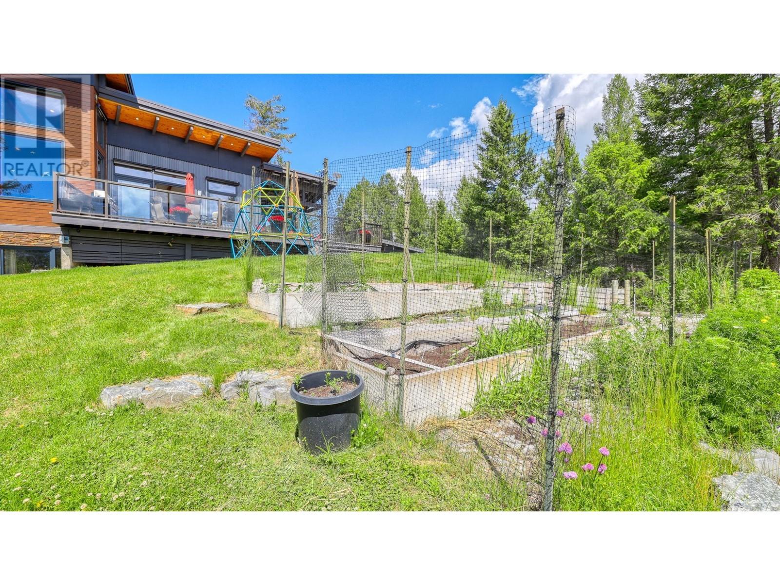 2160 Kootenay 3 Road, Windermere, British Columbia  V0B 2L1 - Photo 45 - 10348437