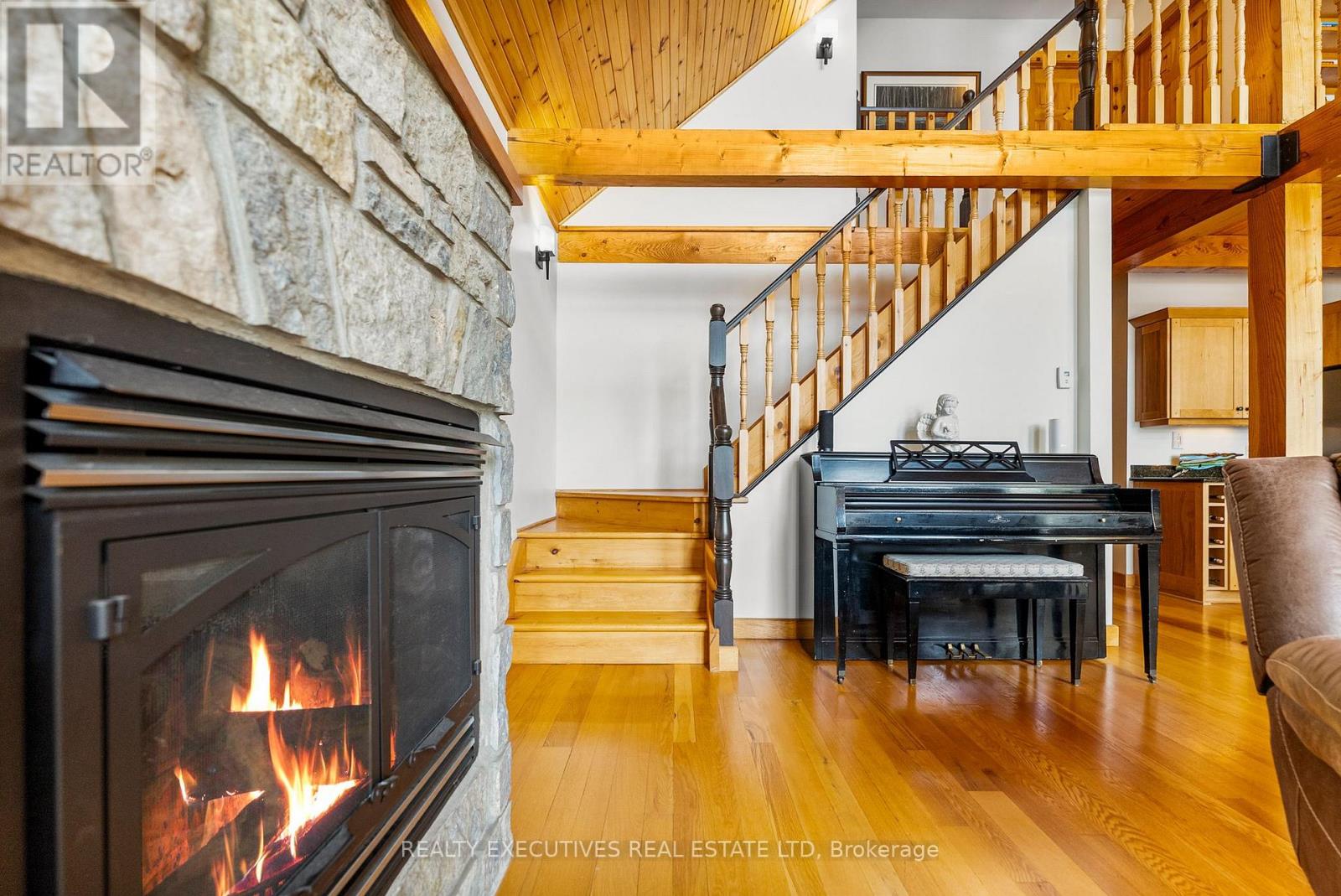 106 Black Snake Lane N, Frontenac Islands, Ontario  K0E 1L0 - Photo 31 - X12156950