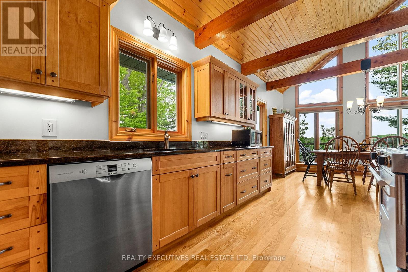 106 Black Snake Lane N, Frontenac Islands, Ontario  K0E 1L0 - Photo 25 - X12156950