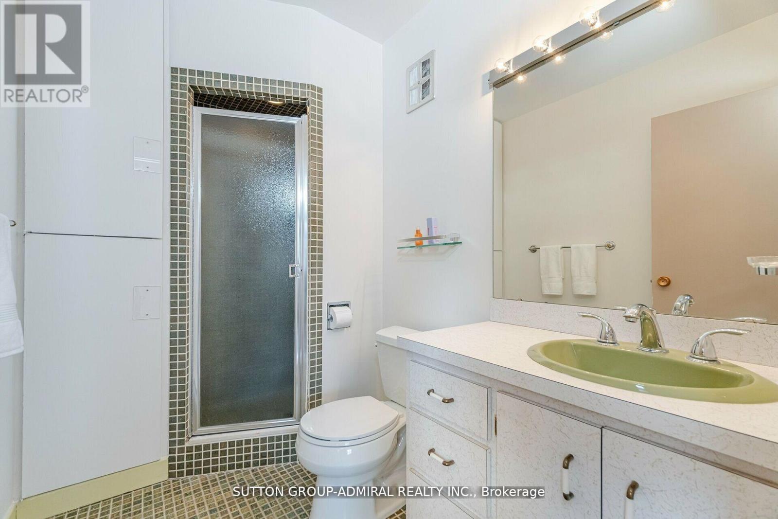 23 Vinci Crescent, Toronto, Ontario  M3H 2Y6 - Photo 13 - C12157030