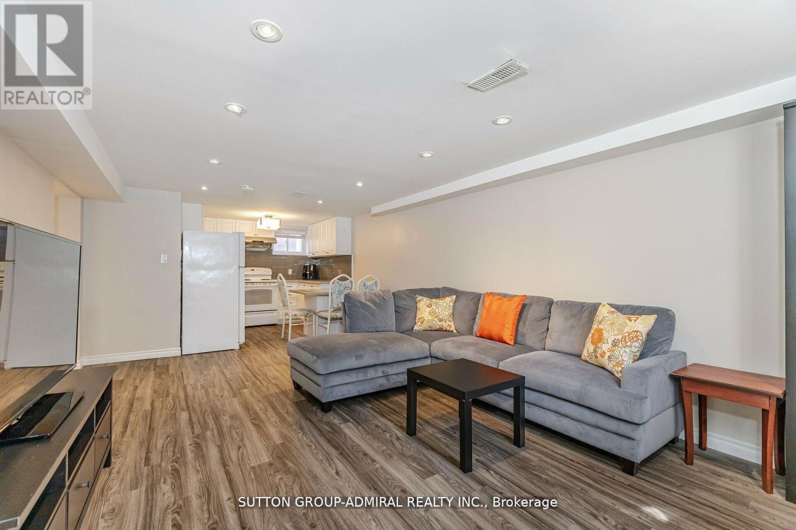 23 Vinci Crescent, Toronto, Ontario  M3H 2Y6 - Photo 27 - C12157030
