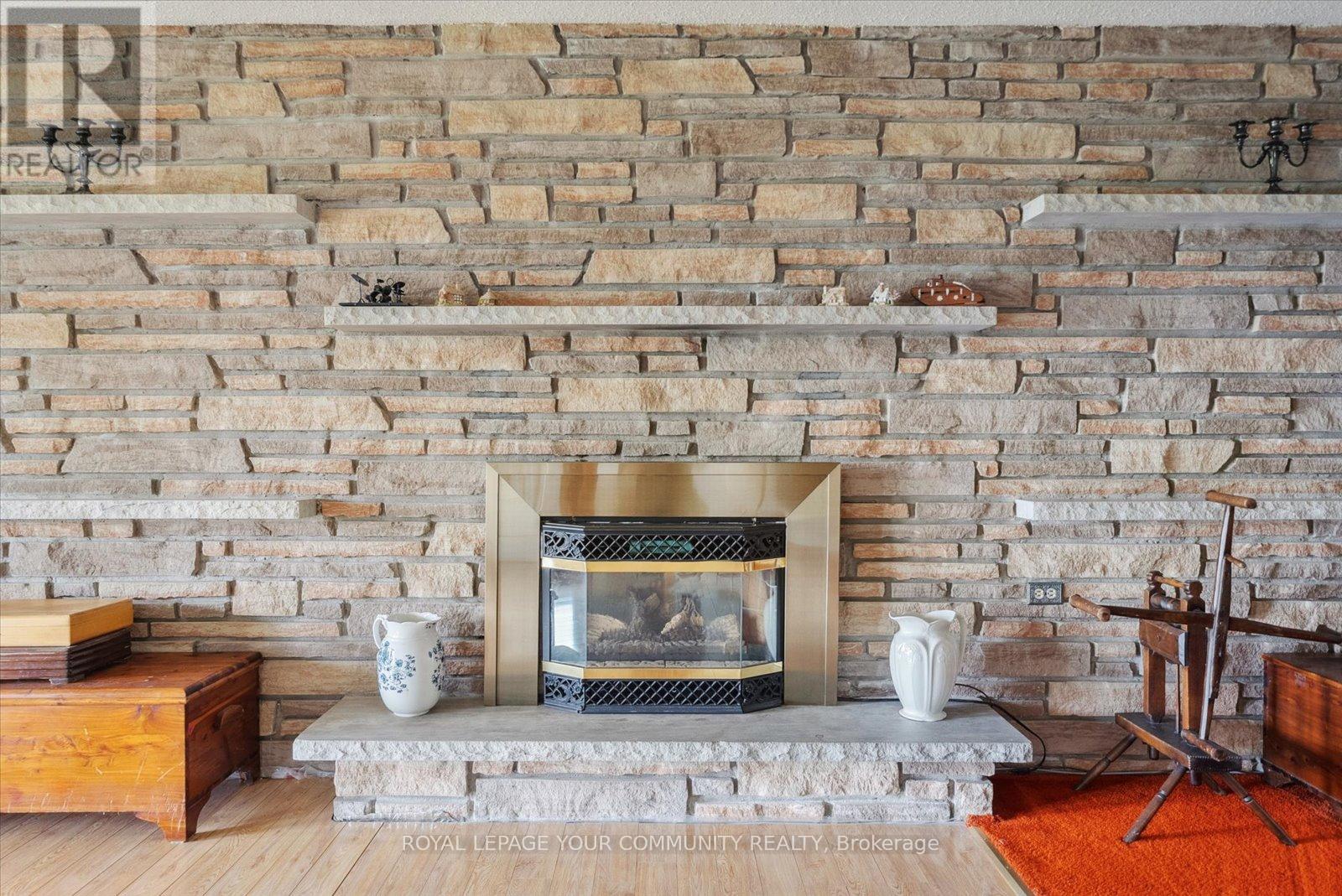 381 Country Club Circle, Kawartha Lakes, Ontario  K0M 1A0 - Photo 22 - X12151137