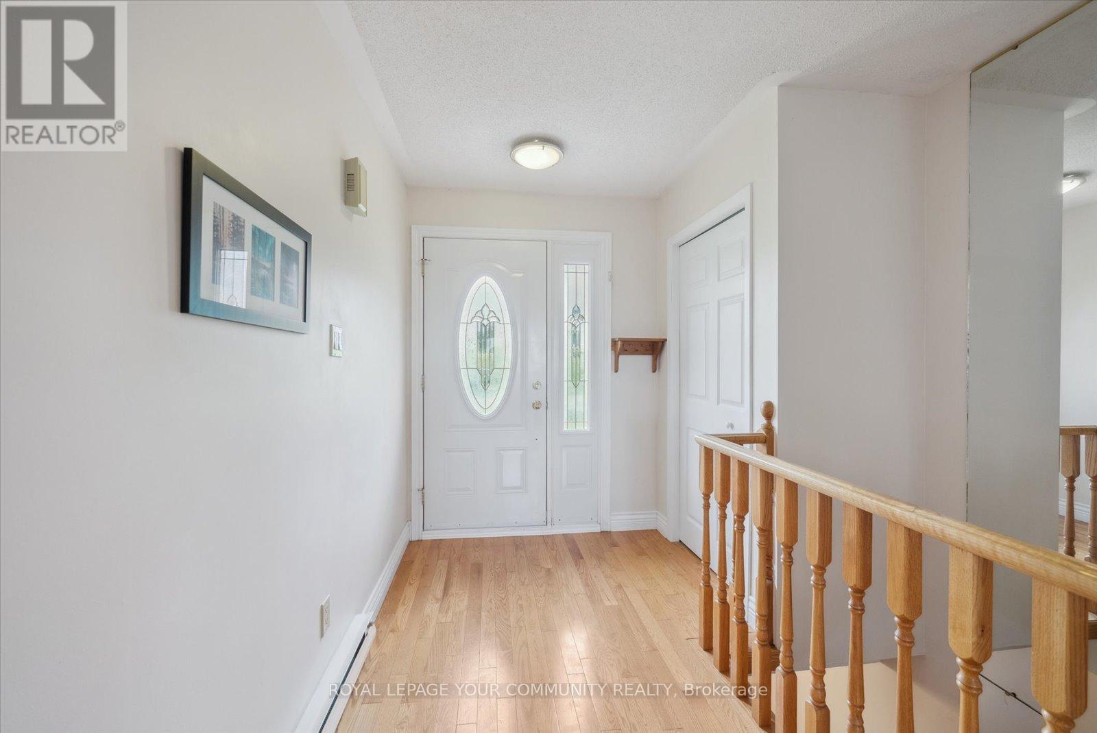 Property at 381 COUNTRY CLUB CIRCLE image 5