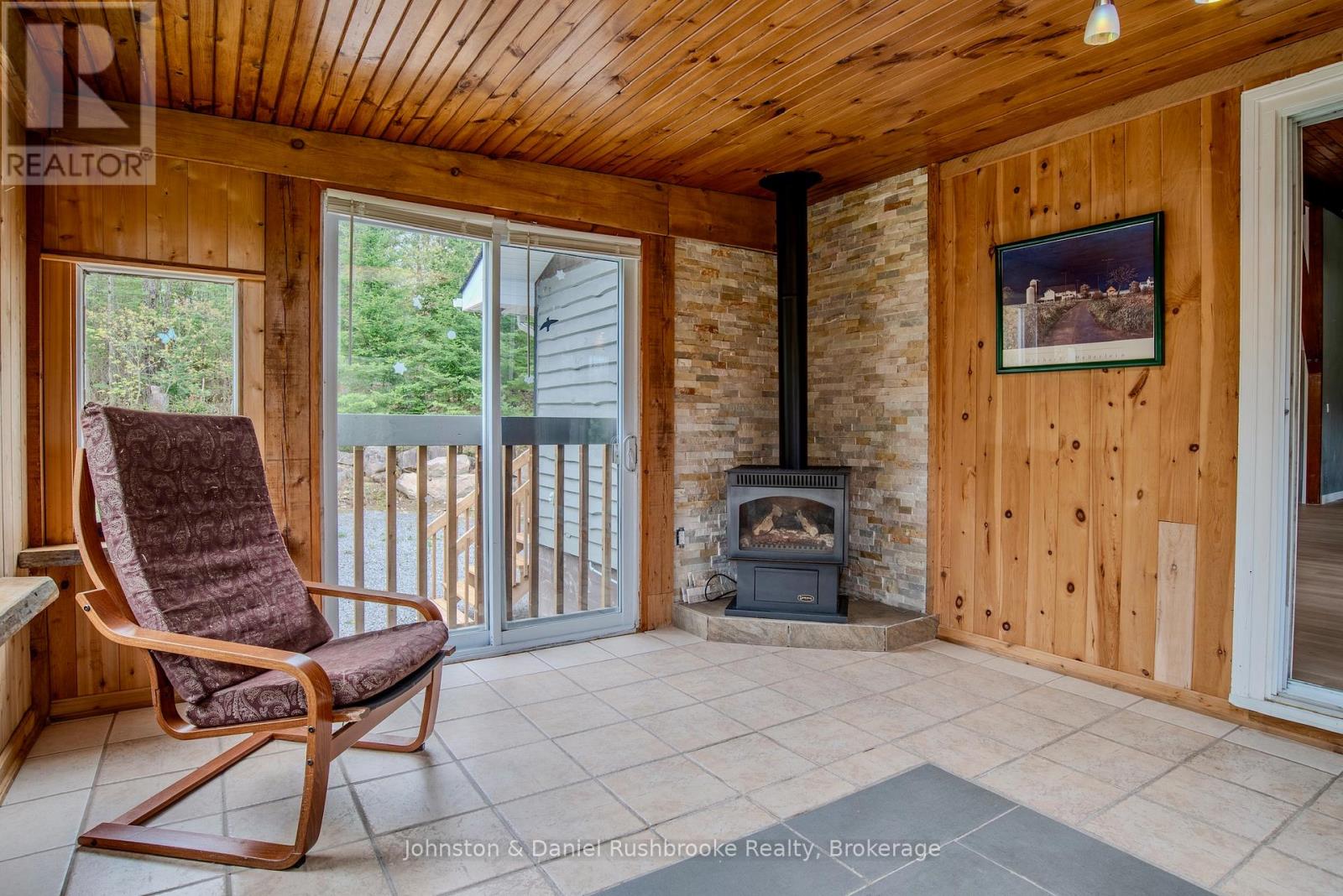 1267 Silver Lake Road, Gravenhurst, Ontario  P1P 1V5 - Photo 13 - X12155616