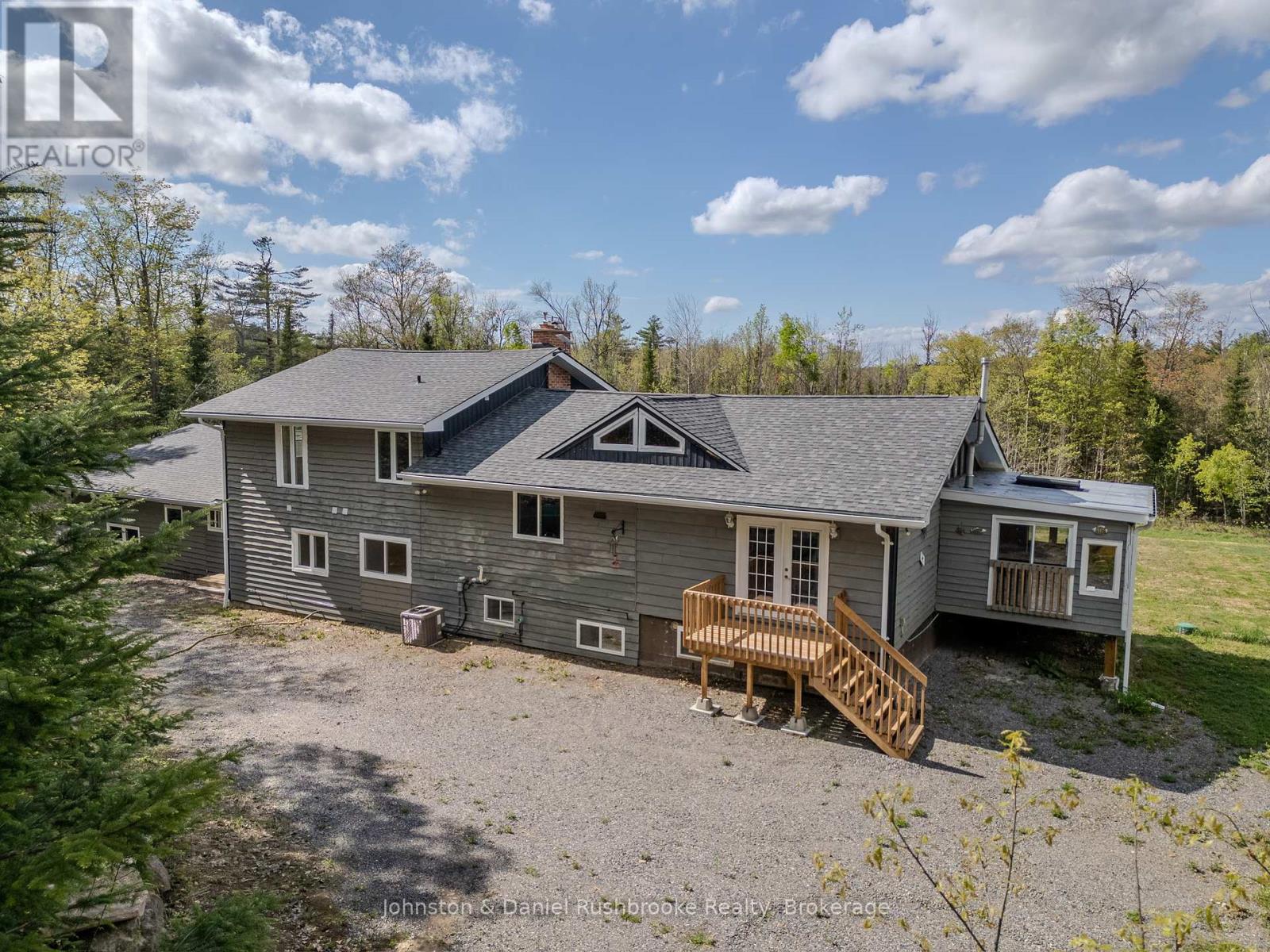 1267 Silver Lake Road, Gravenhurst, Ontario P1P 1V5 - Photo 4 - X12155616