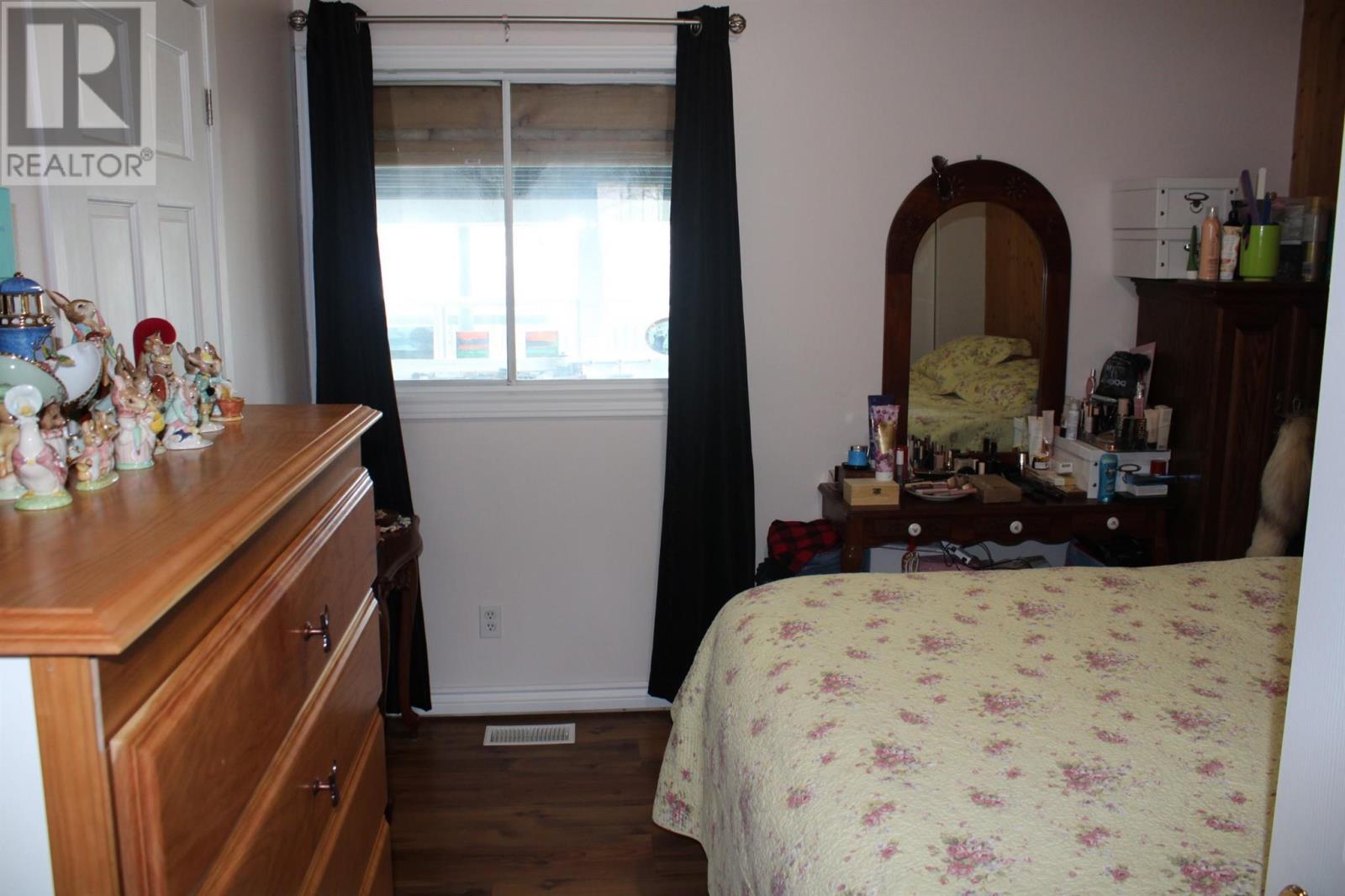 Property at 34 Terrace Heights DR image 5