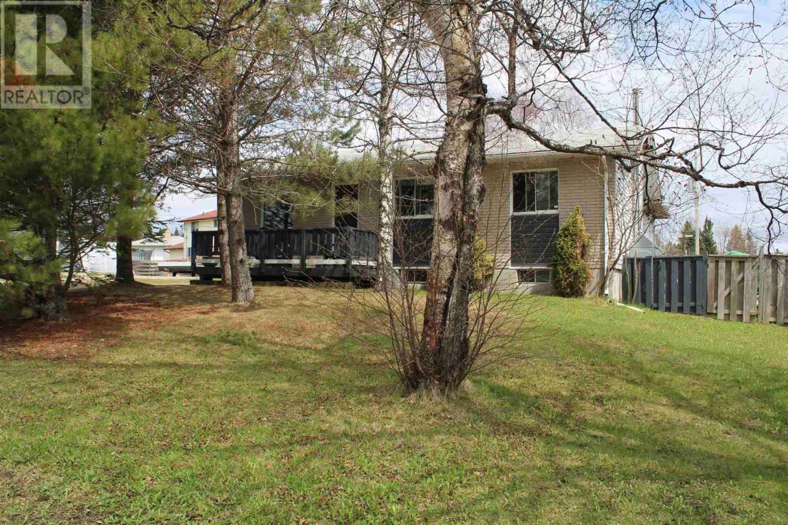 Property at 34 Terrace Heights DR image 2