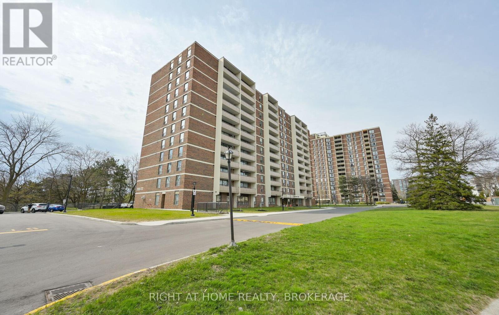 Property at 607 - 3120 KIRWIN AVENUE image 3
