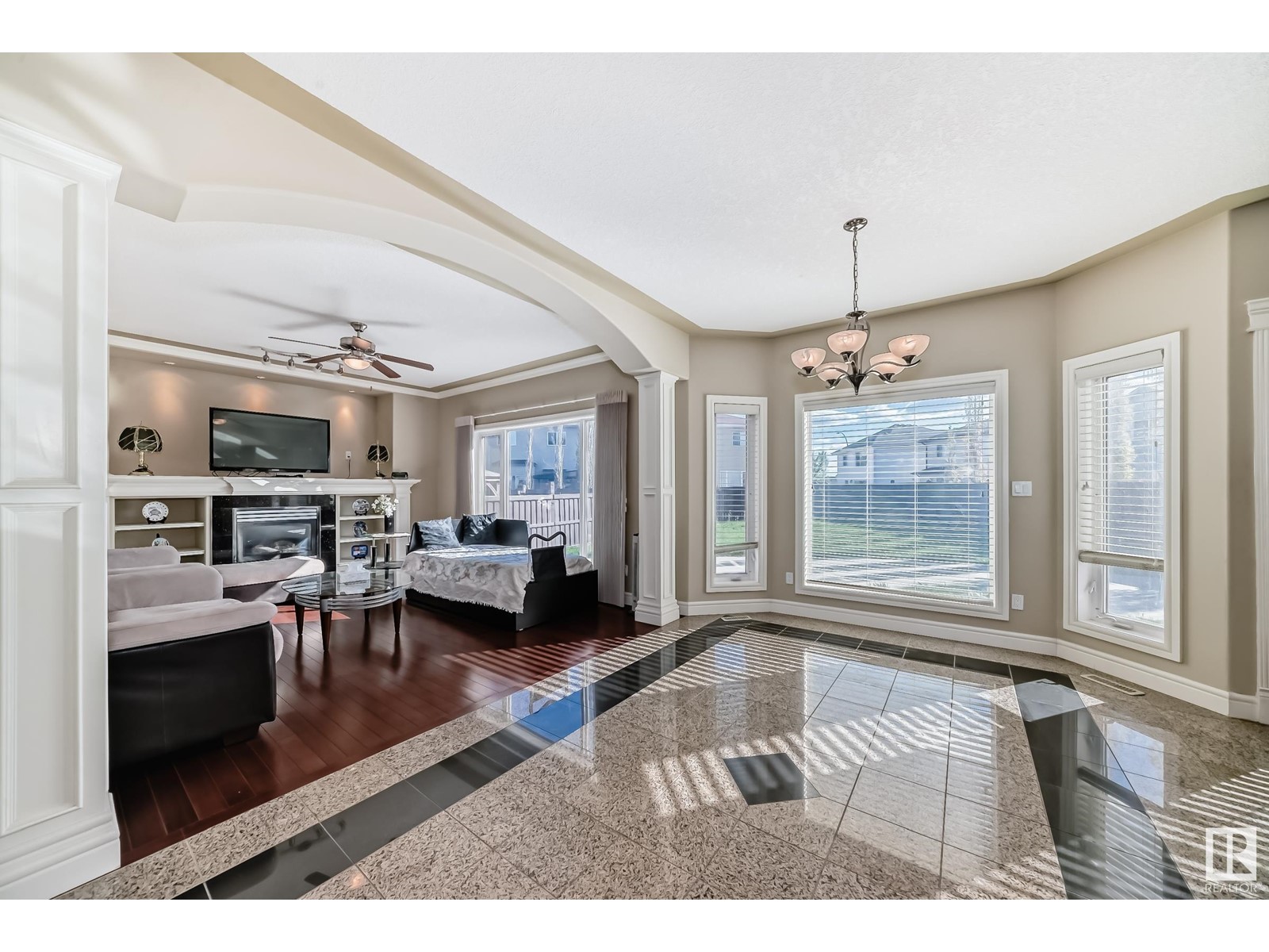 Property at 16104 136 ST NW image 4