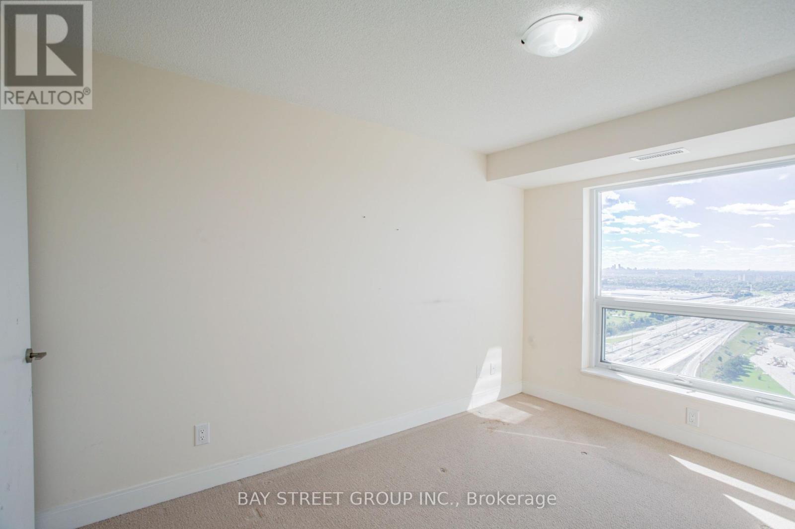 3907 - 125 Village Green Square, Toronto, Ontario  M1S 0G3 - Photo 4 - E12157057