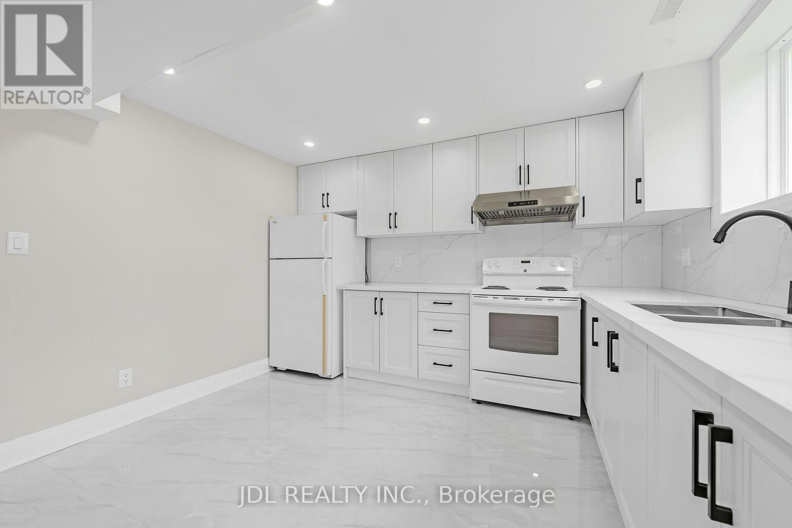 110 Michael Boulevard, Whitby, Ontario  L1N 5V9 - Photo 26 - E12157061