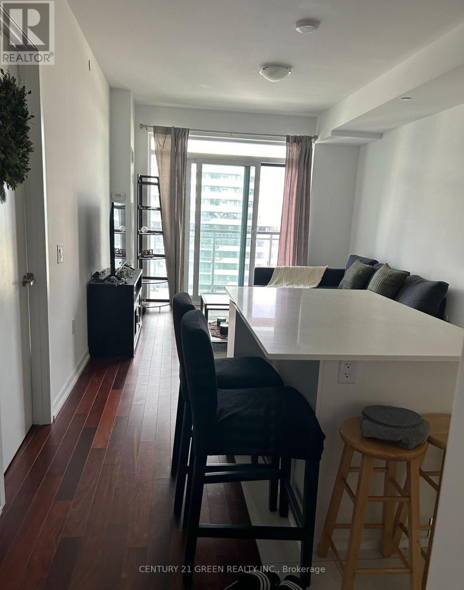 1702 - 2560 Eglinton Avenue, Mississauga, Ontario  L5M 5R1 - Photo 4 - W12157053