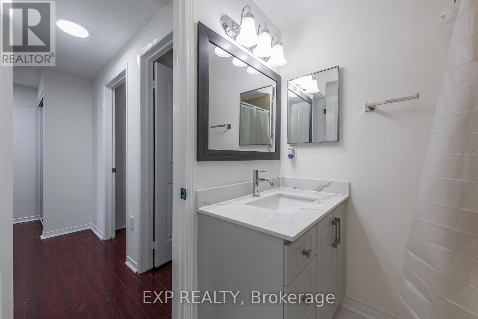 17 Orok Lane, Barrie, Ontario  L4M 6H4 - Photo 10 - S12086086