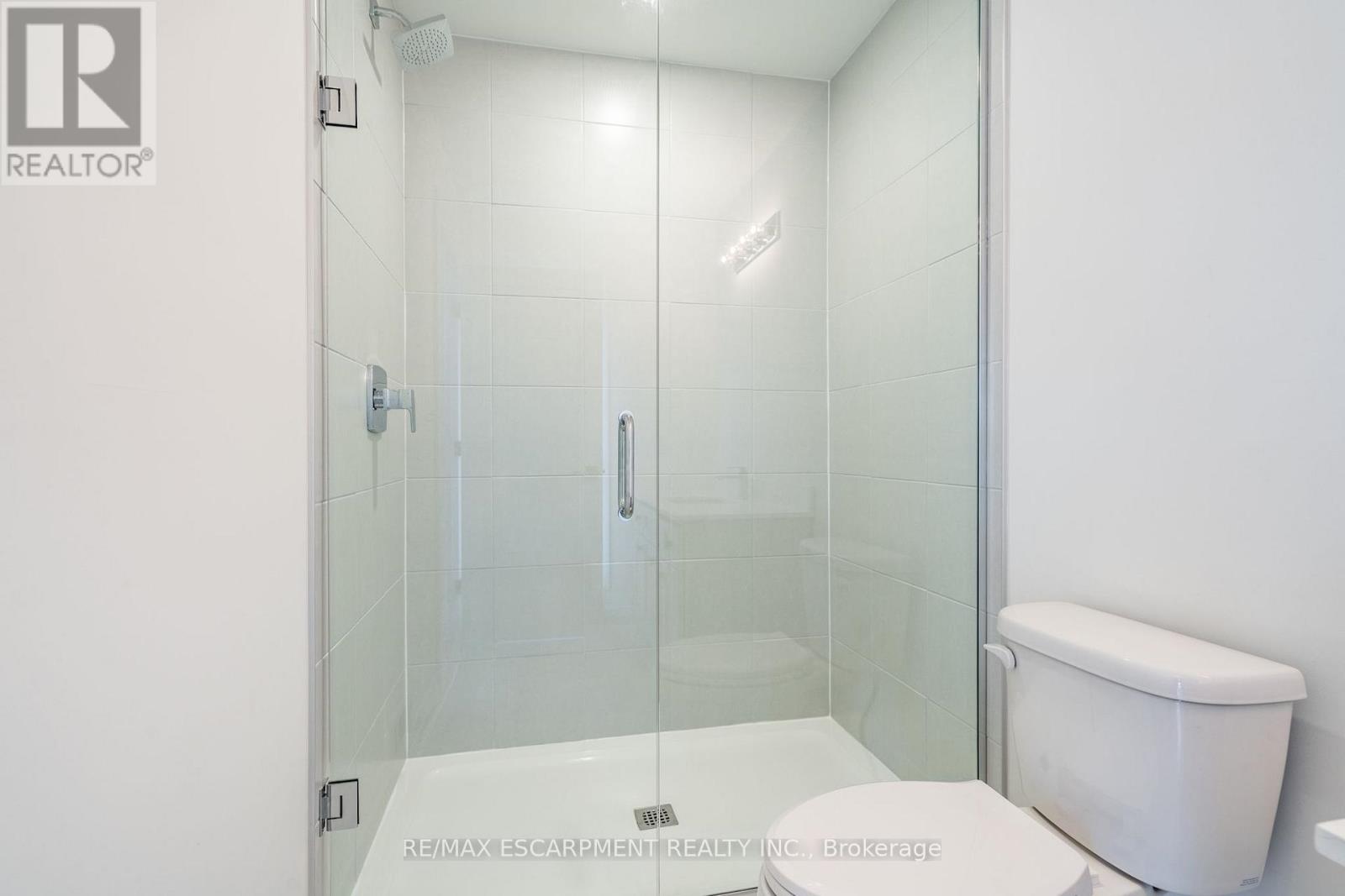 20 Clear Valley Lane, Hamilton, Ontario  L0R 1W0 - Photo 11 - X12157063