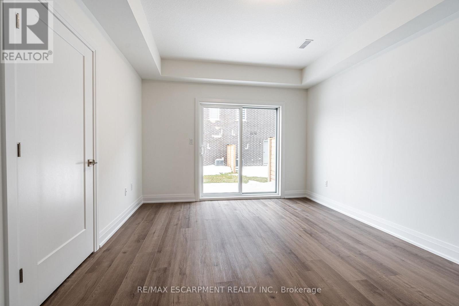 20 Clear Valley Lane, Hamilton, Ontario  L0R 1W0 - Photo 22 - X12157063