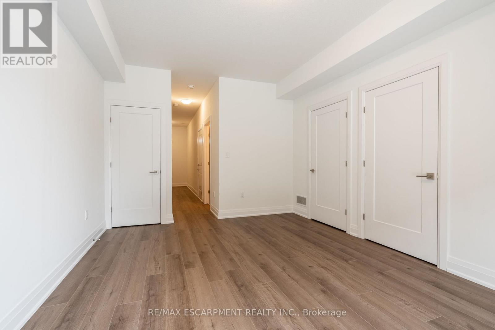 20 Clear Valley Lane, Hamilton, Ontario  L0R 1W0 - Photo 23 - X12157063