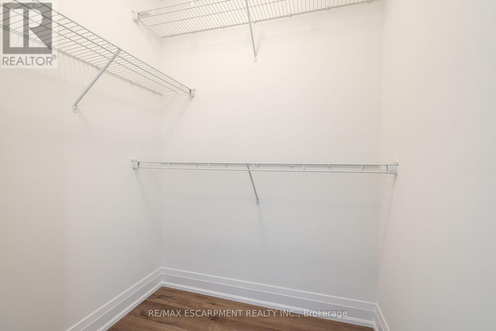 20 Clear Valley Lane, Hamilton, Ontario  L0R 1W0 - Photo 24 - X12157063