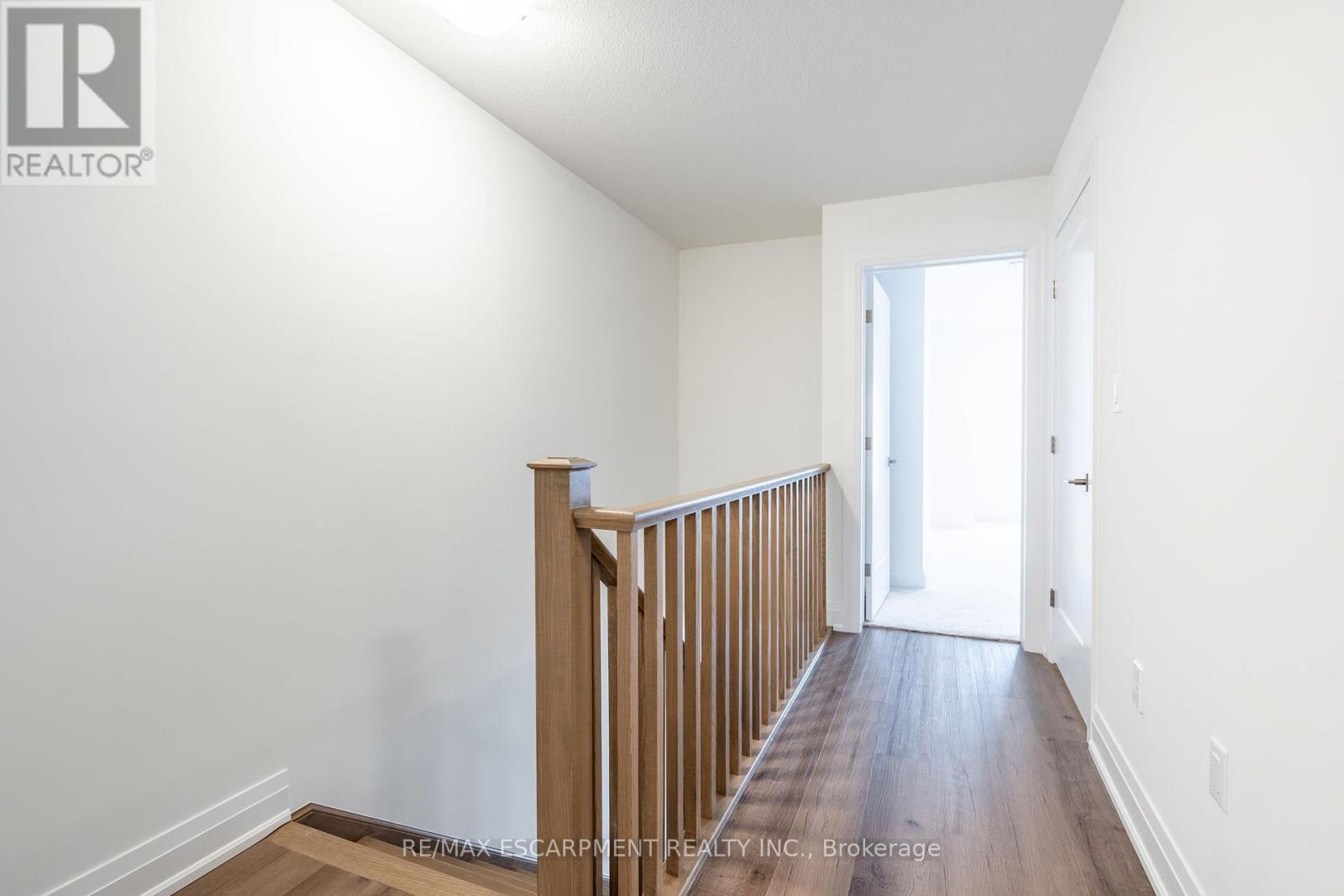 20 Clear Valley Lane, Hamilton, Ontario  L0R 1W0 - Photo 25 - X12157063