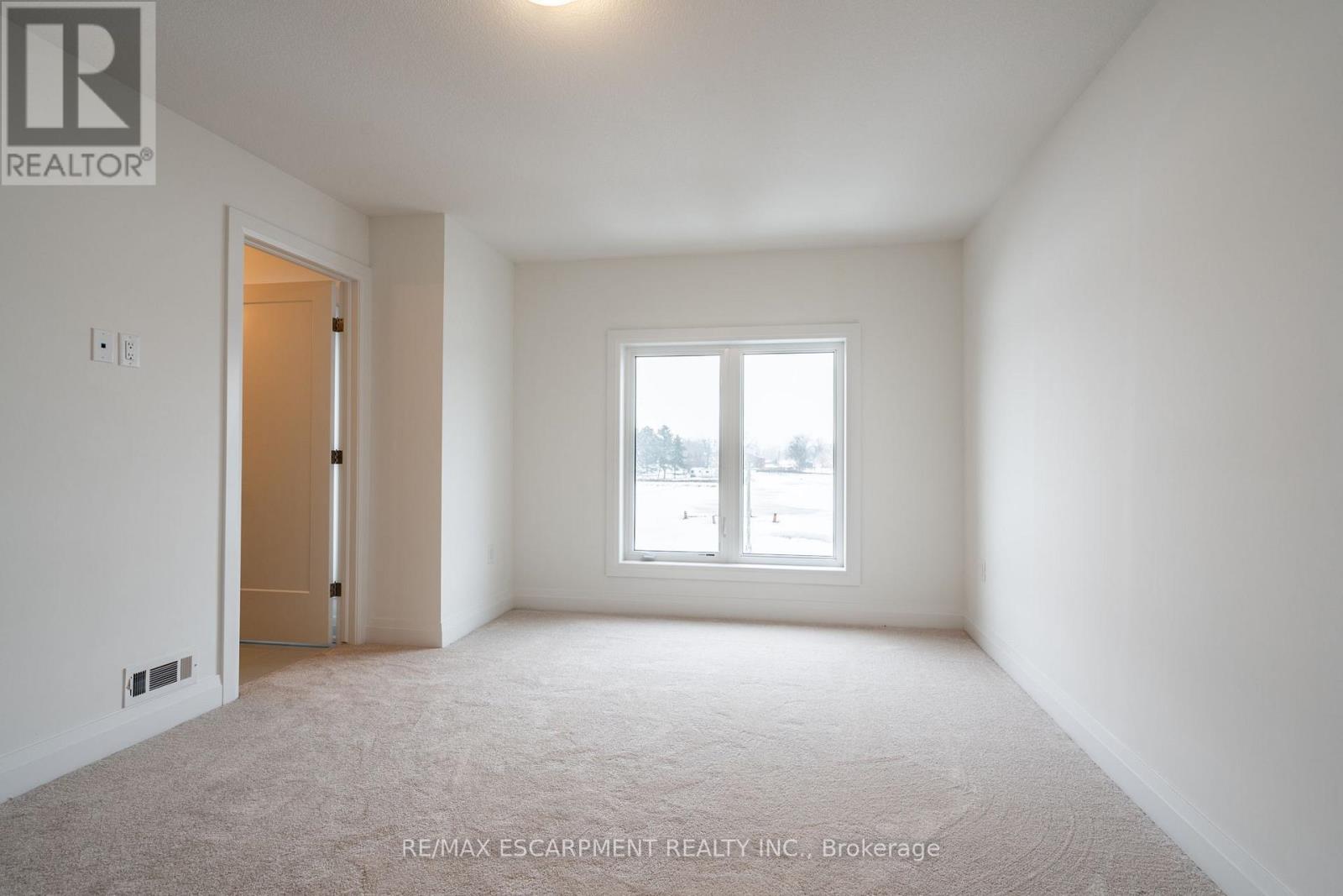 20 Clear Valley Lane, Hamilton, Ontario  L0R 1W0 - Photo 36 - X12157063
