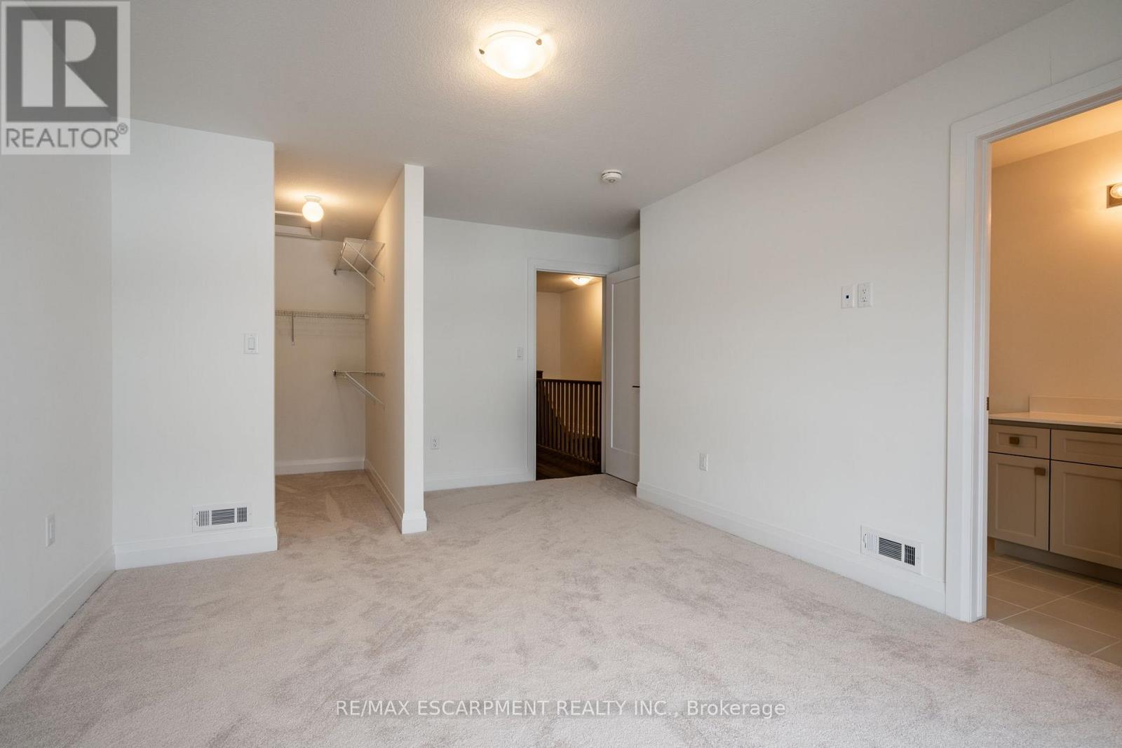 20 Clear Valley Lane, Hamilton, Ontario  L0R 1W0 - Photo 37 - X12157063