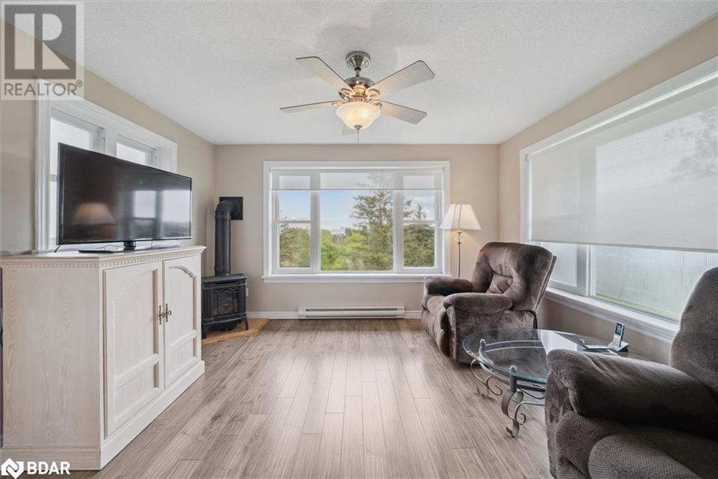 381 Country Club Circle, Bobcaygeon, Ontario  K0M 1A0 - Photo 8 - 40729046