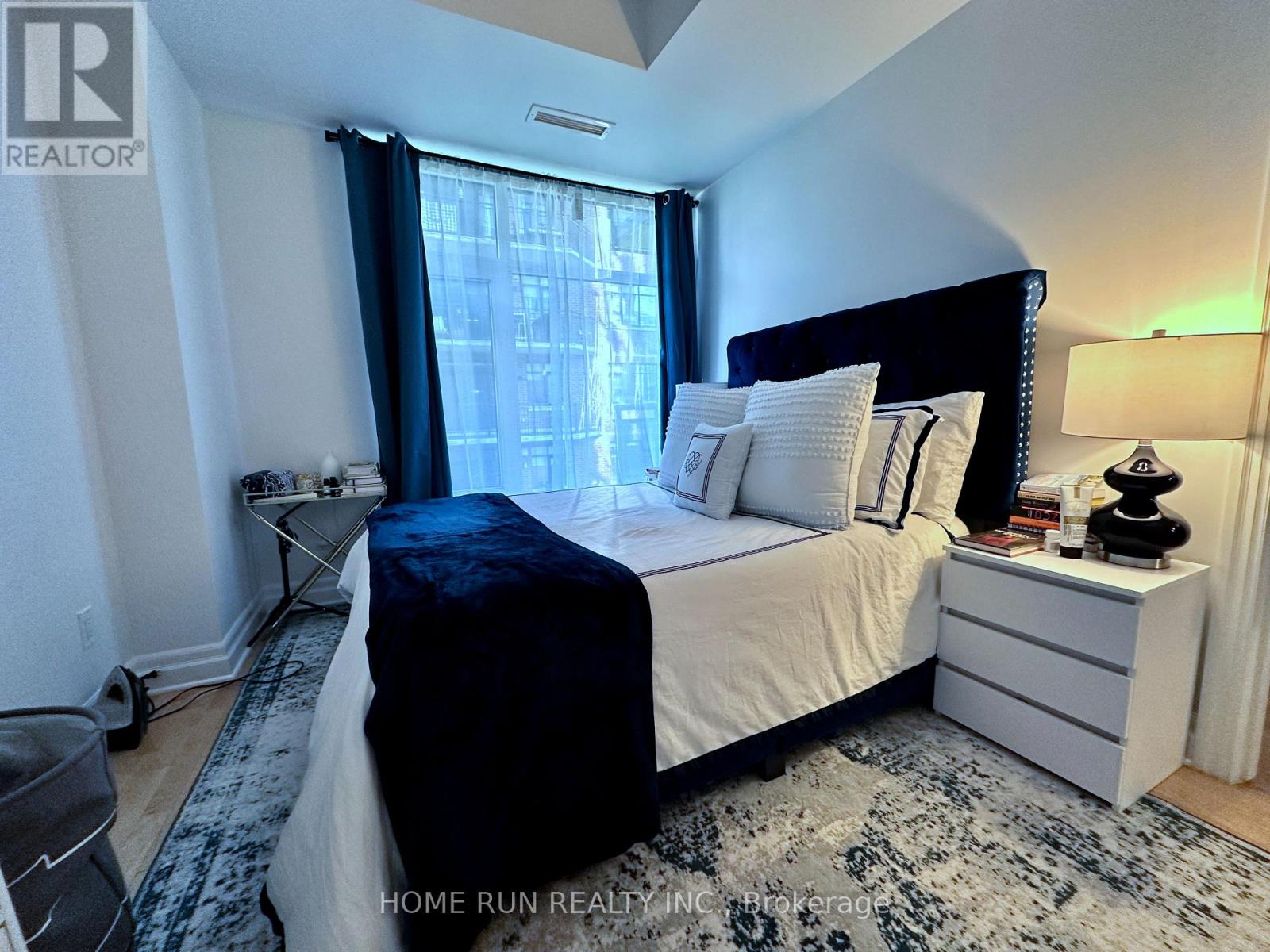 714 - 235 Kent Street, Ottawa, Ontario  K2P 0A5 - Photo 12 - X12157102