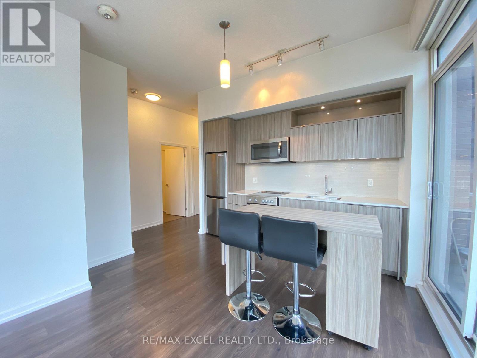 311 - 50 Forest Manor Road, Toronto, Ontario  M2J 1M6 - Photo 4 - C12157072