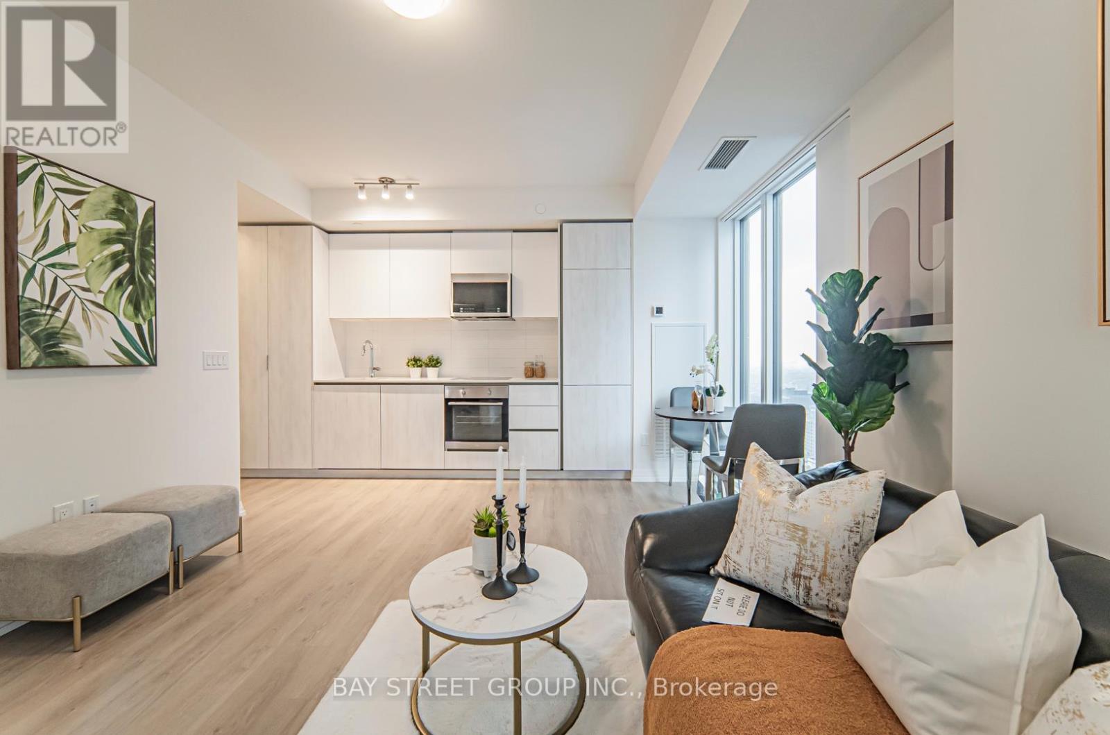 3305 - 8 Widmer Street, Toronto, Ontario  M5V 2E7 - Photo 17 - C12157073