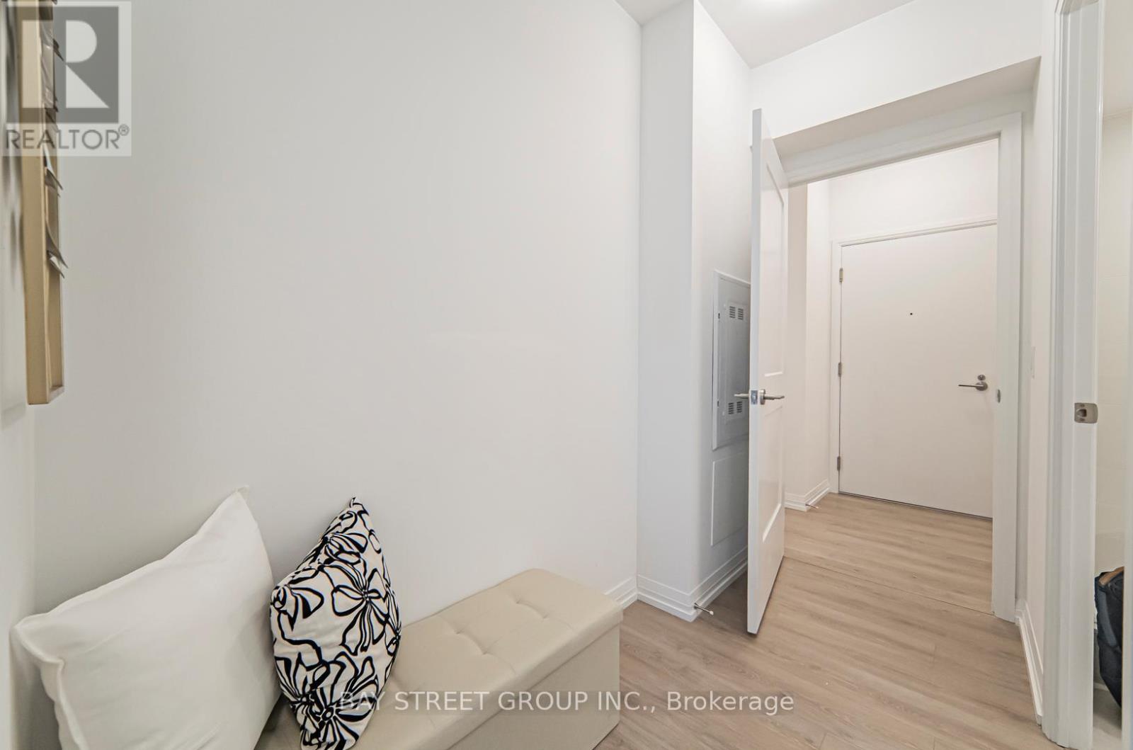 3305 - 8 Widmer Street, Toronto, Ontario  M5V 2E7 - Photo 22 - C12157073