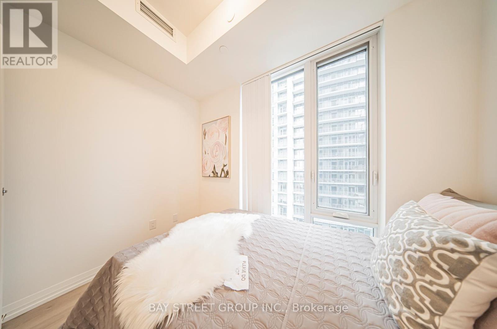 3305 - 8 Widmer Street, Toronto, Ontario  M5V 2E7 - Photo 29 - C12157073