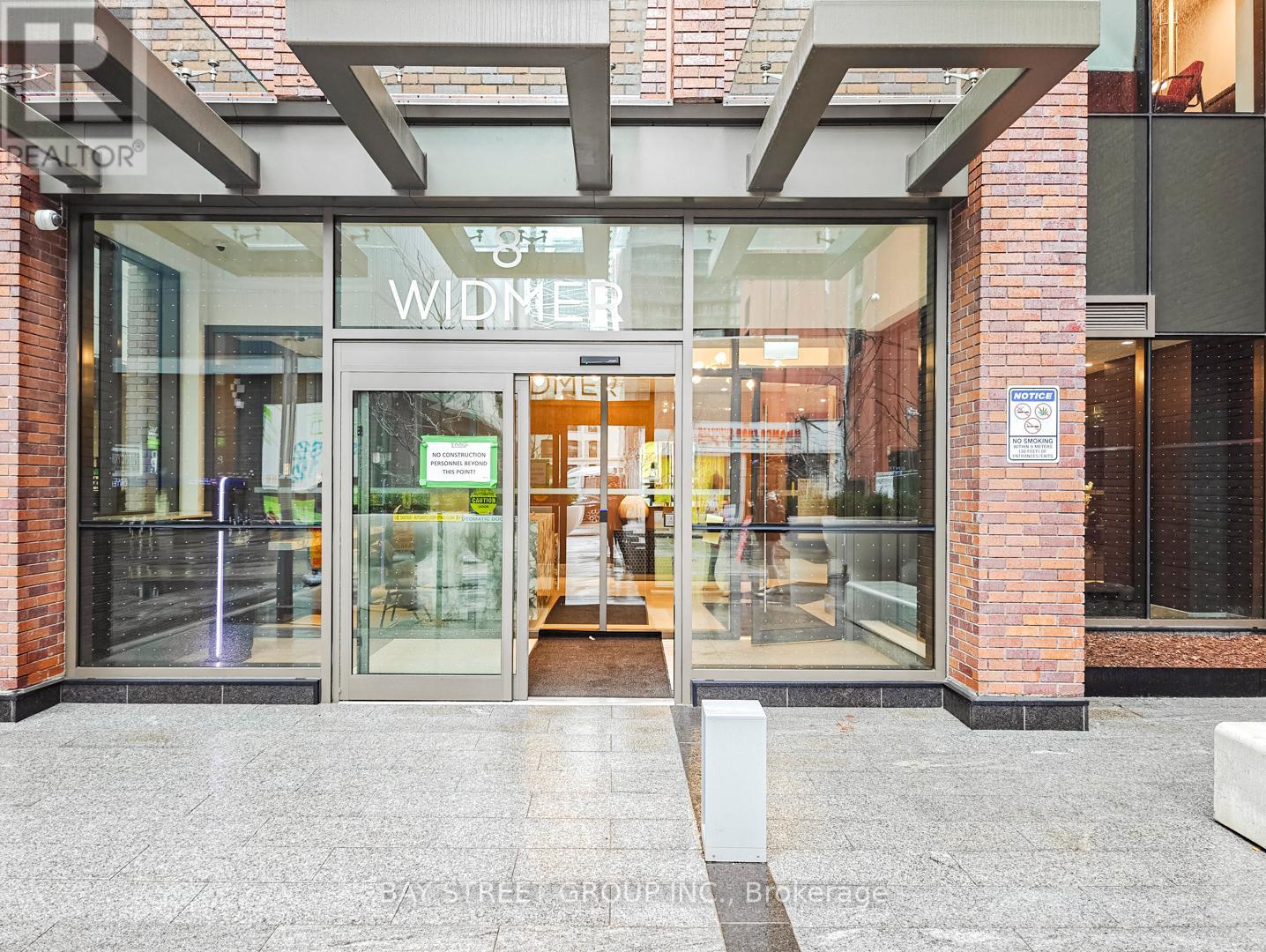 3305 - 8 Widmer Street, Toronto, Ontario  M5V 2E7 - Photo 4 - C12157073