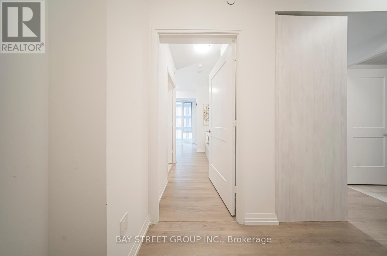 3305 - 8 Widmer Street, Toronto, Ontario  M5V 2E7 - Photo 8 - C12157073