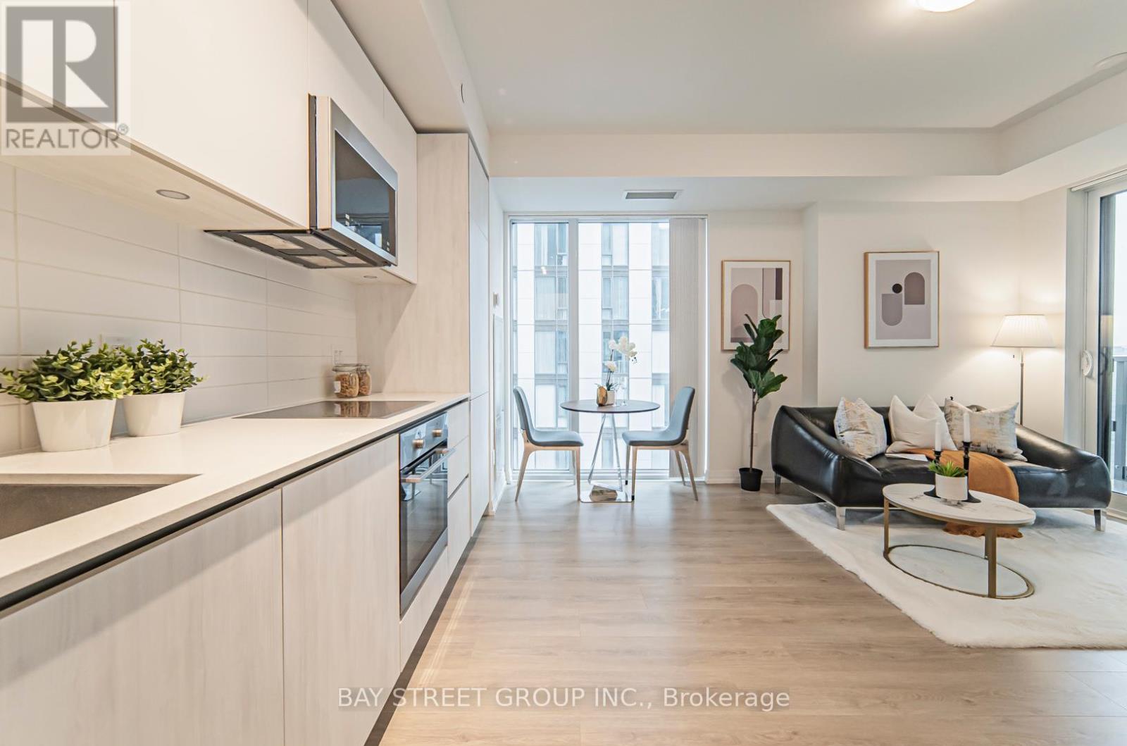 3305 - 8 Widmer Street, Toronto, Ontario  M5V 2E7 - Photo 9 - C12157073