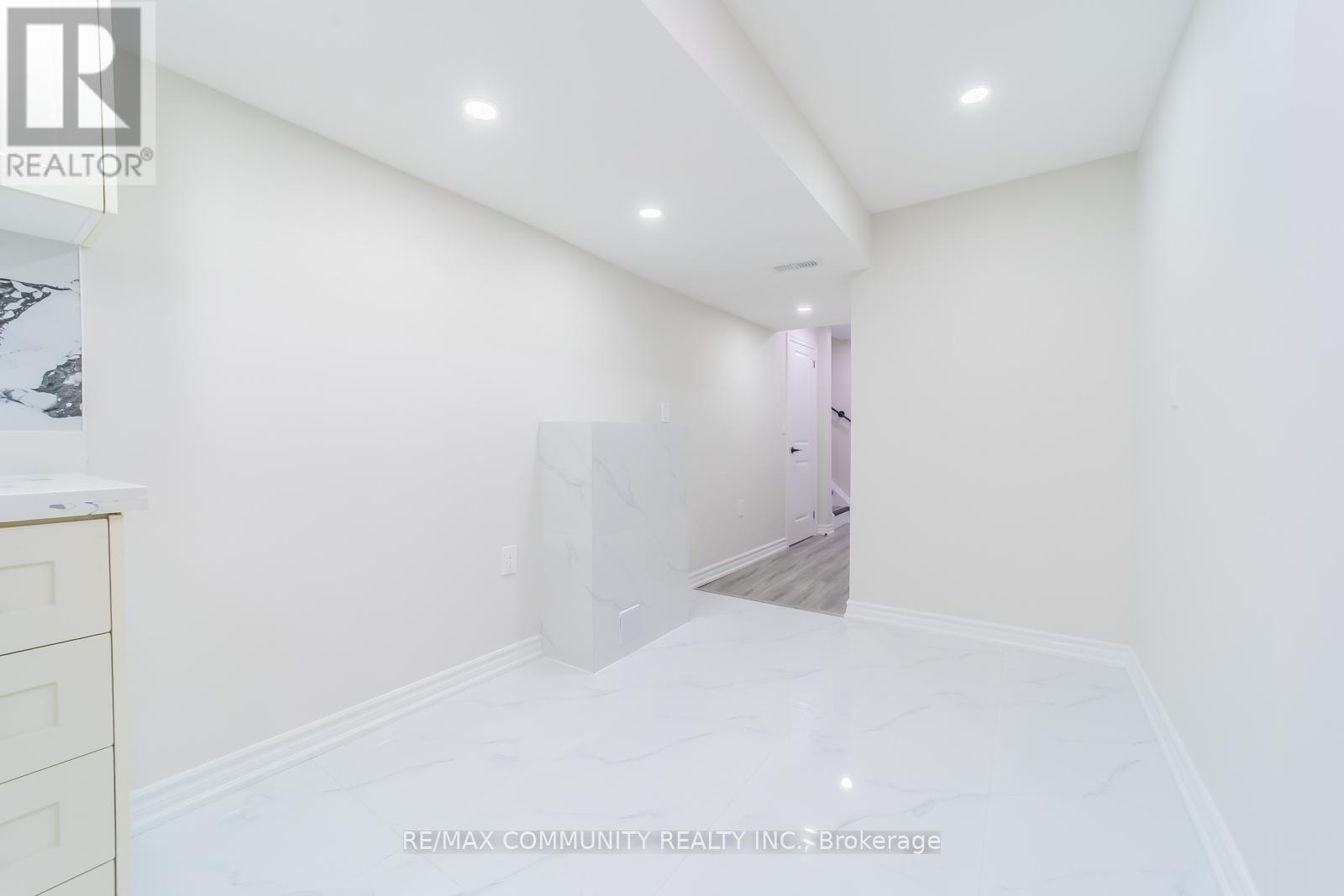 3 Sivyer Crescent, Ajax, Ontario  L1Z 2A6 - Photo 10 - E12157069