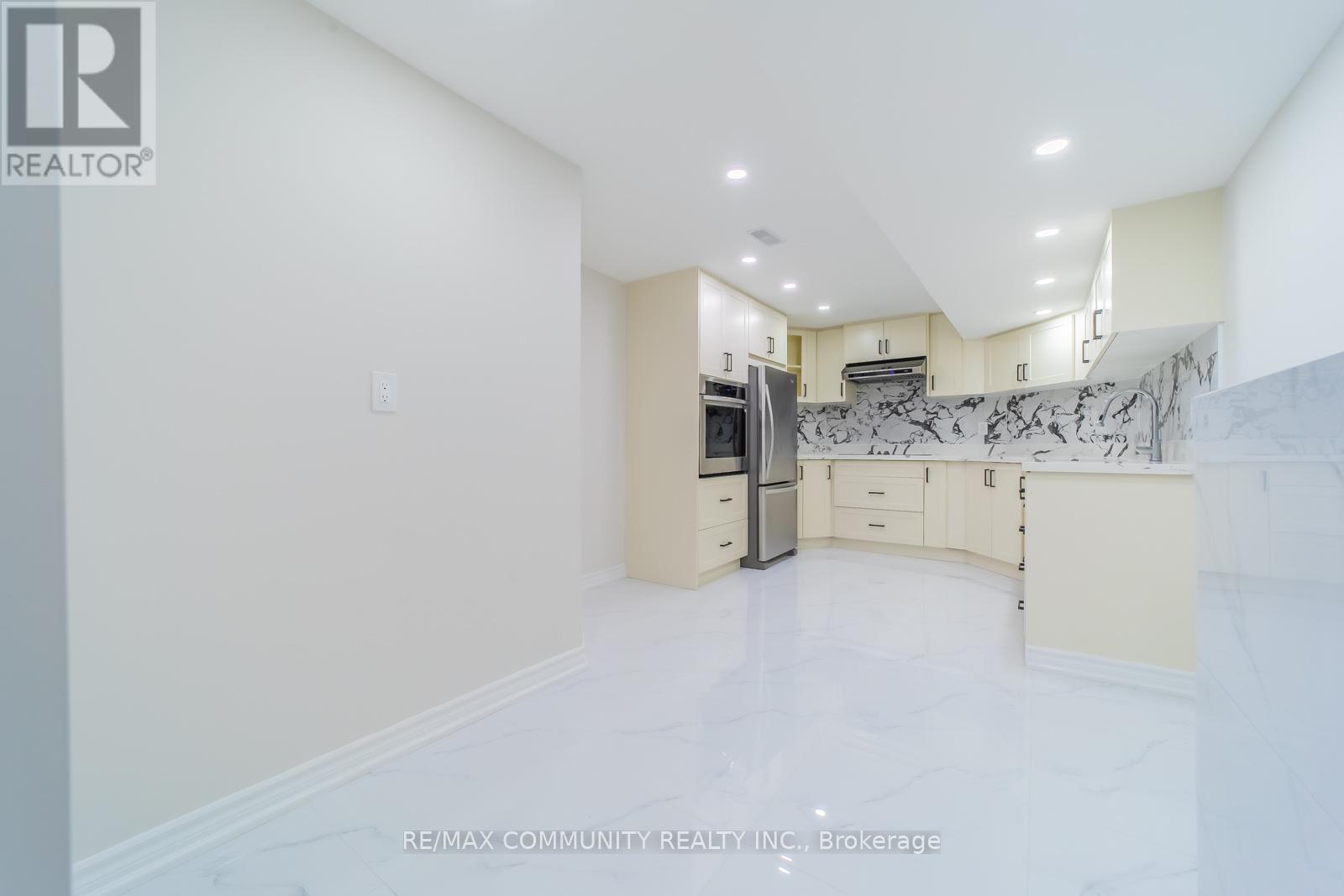 3 Sivyer Crescent, Ajax, Ontario  L1Z 2A6 - Photo 11 - E12157069