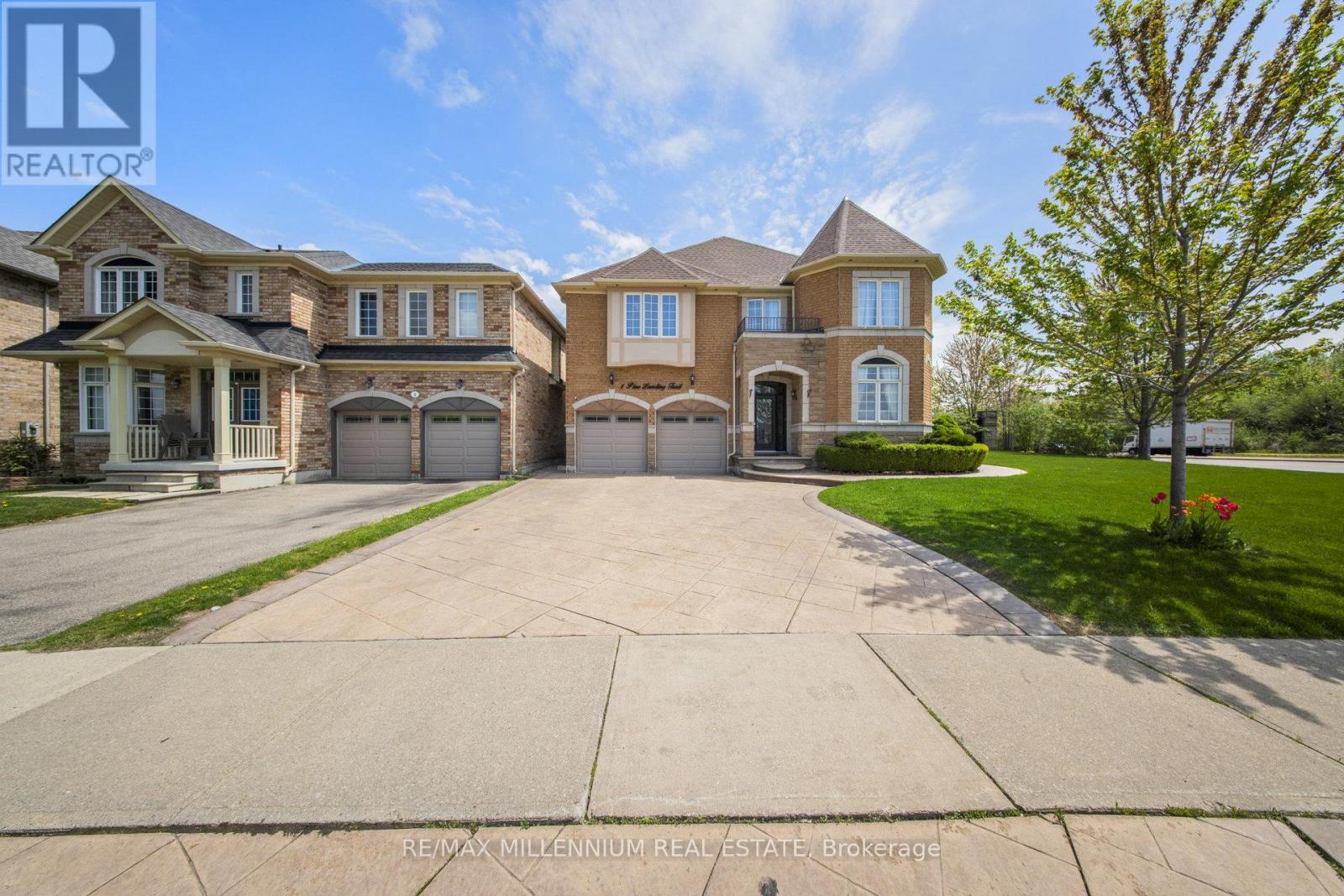 1 Pine Landing Trail, Brampton, Ontario  L6R 3H4 - Photo 1 - W12157084