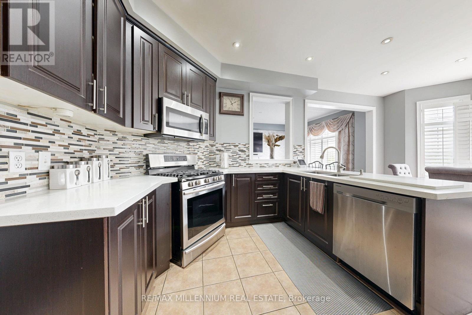 1 Pine Landing Trail, Brampton, Ontario  L6R 3H4 - Photo 14 - W12157084