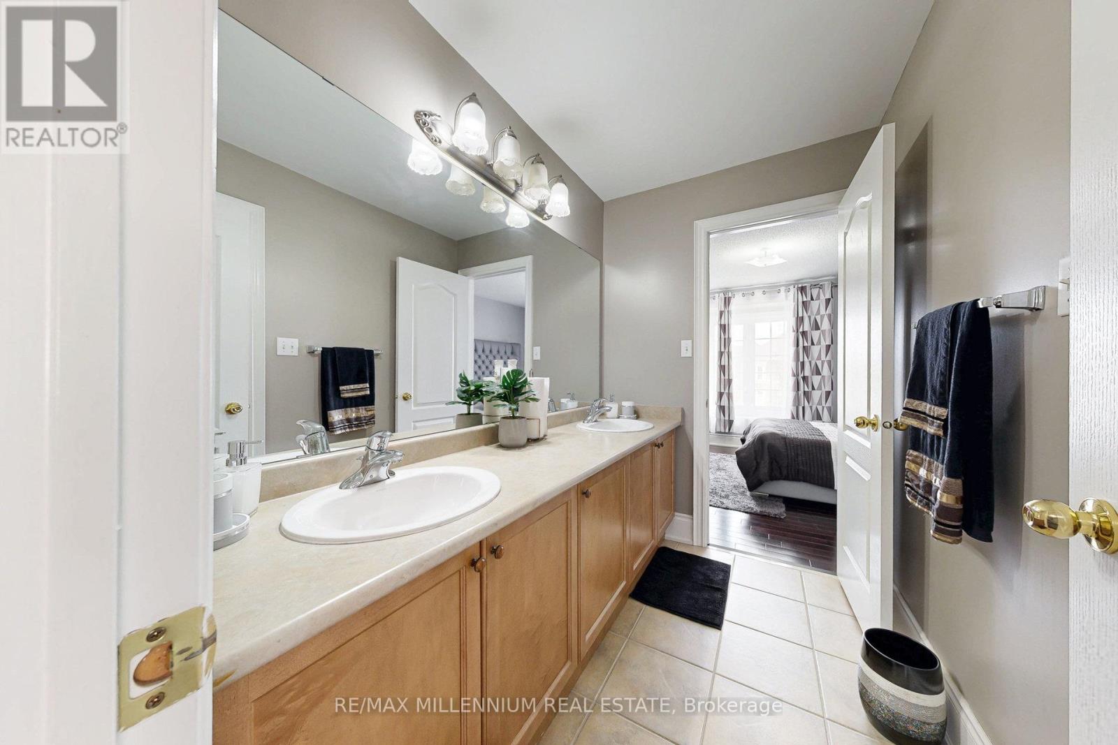 1 Pine Landing Trail, Brampton, Ontario  L6R 3H4 - Photo 29 - W12157084