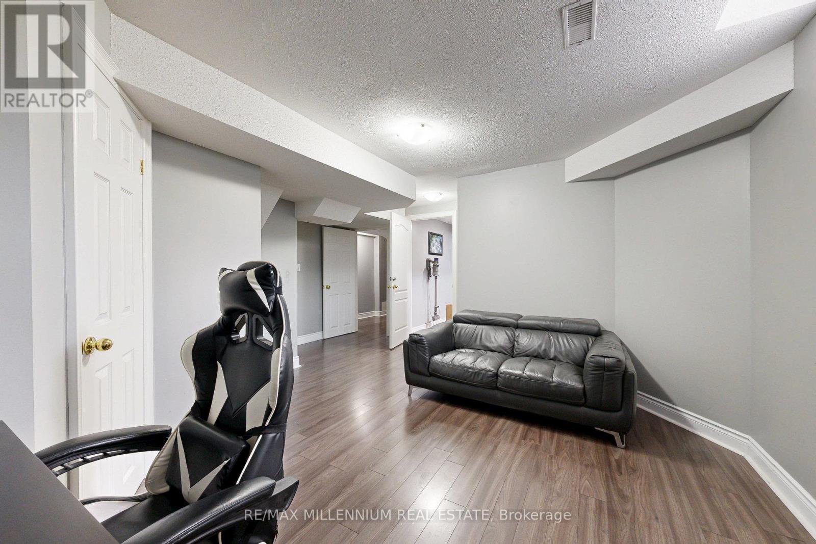1 Pine Landing Trail, Brampton, Ontario  L6R 3H4 - Photo 44 - W12157084
