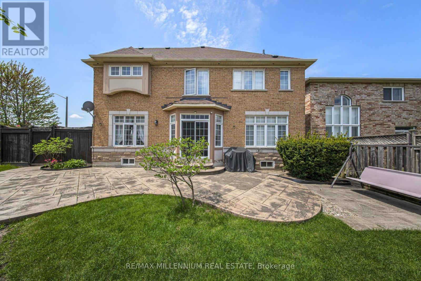 1 Pine Landing Trail, Brampton, Ontario  L6R 3H4 - Photo 49 - W12157084