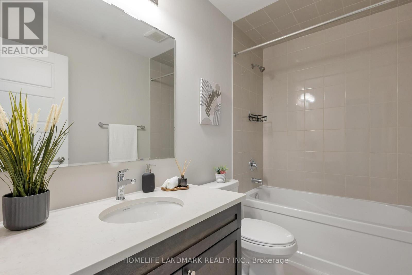 130 Forestwalk Street, Kitchener, Ontario  N2R 0S9 - Photo 21 - X12157081