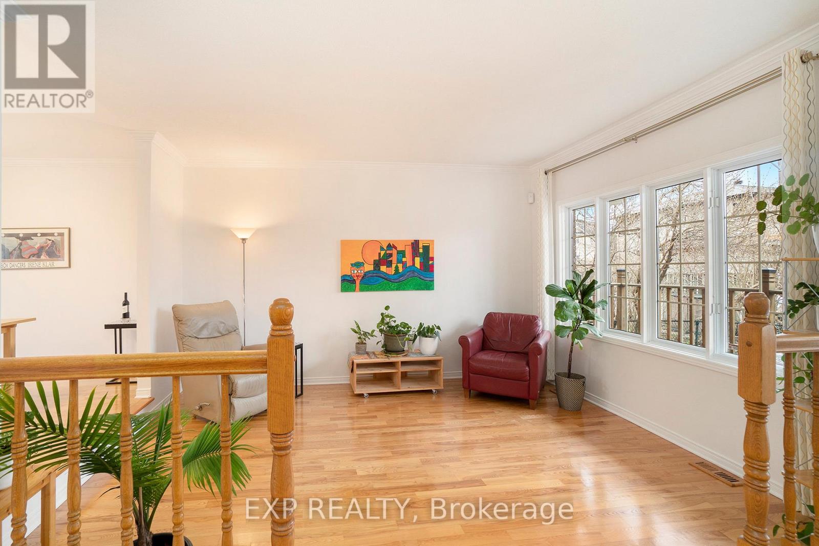 291 Carleton Avenue, Ottawa, Ontario  K1Y 0J7 - Photo 8 - X12123459