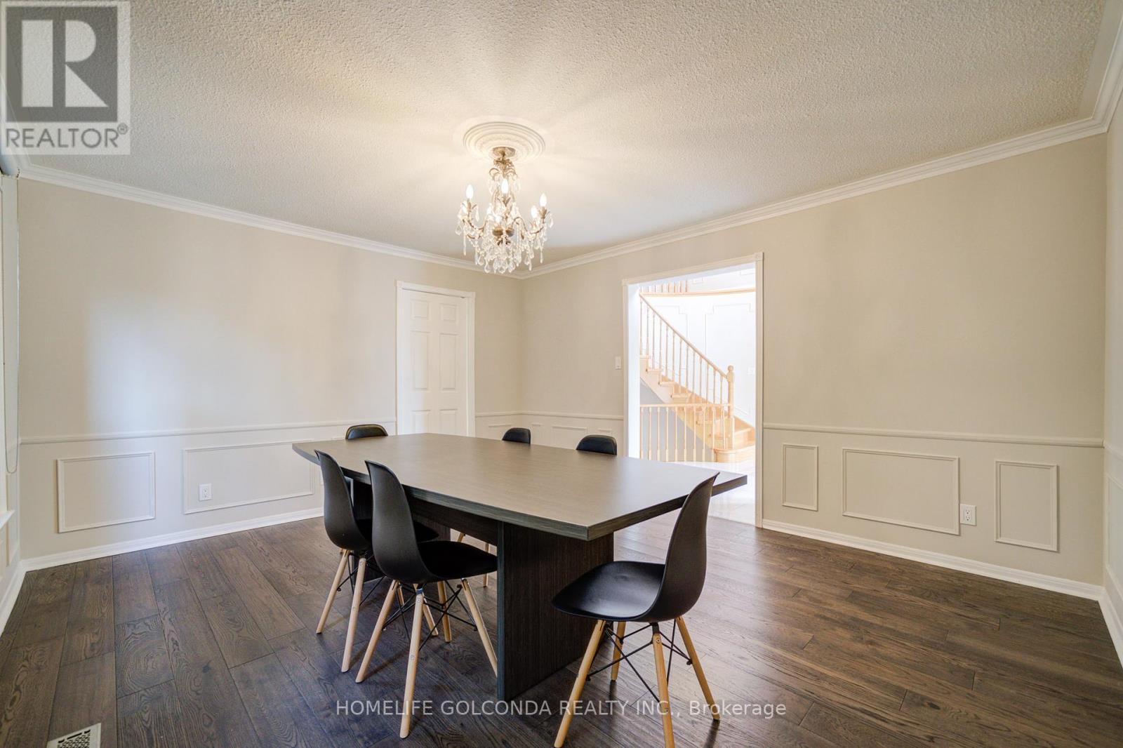 16 Briarwood Road, Markham (Unionville), Ontario  L3R 2X2 - Photo 18 - N12144314