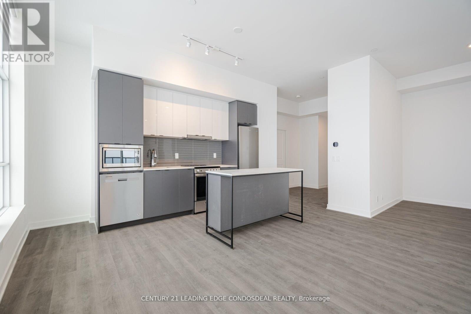 Ph03 - 30 Upper Mall Way, Vaughan, Ontario  L4J 0L7 - Photo 4 - N12157105