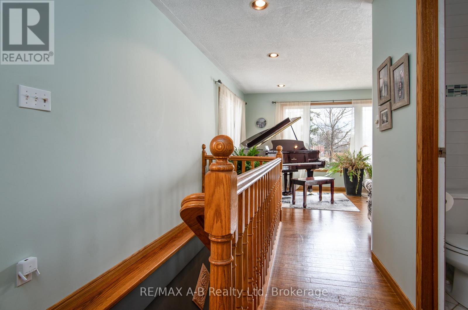 22 Mill Street E, Perth East, Ontario  N0K 1M0 - Photo 21 - X12051754