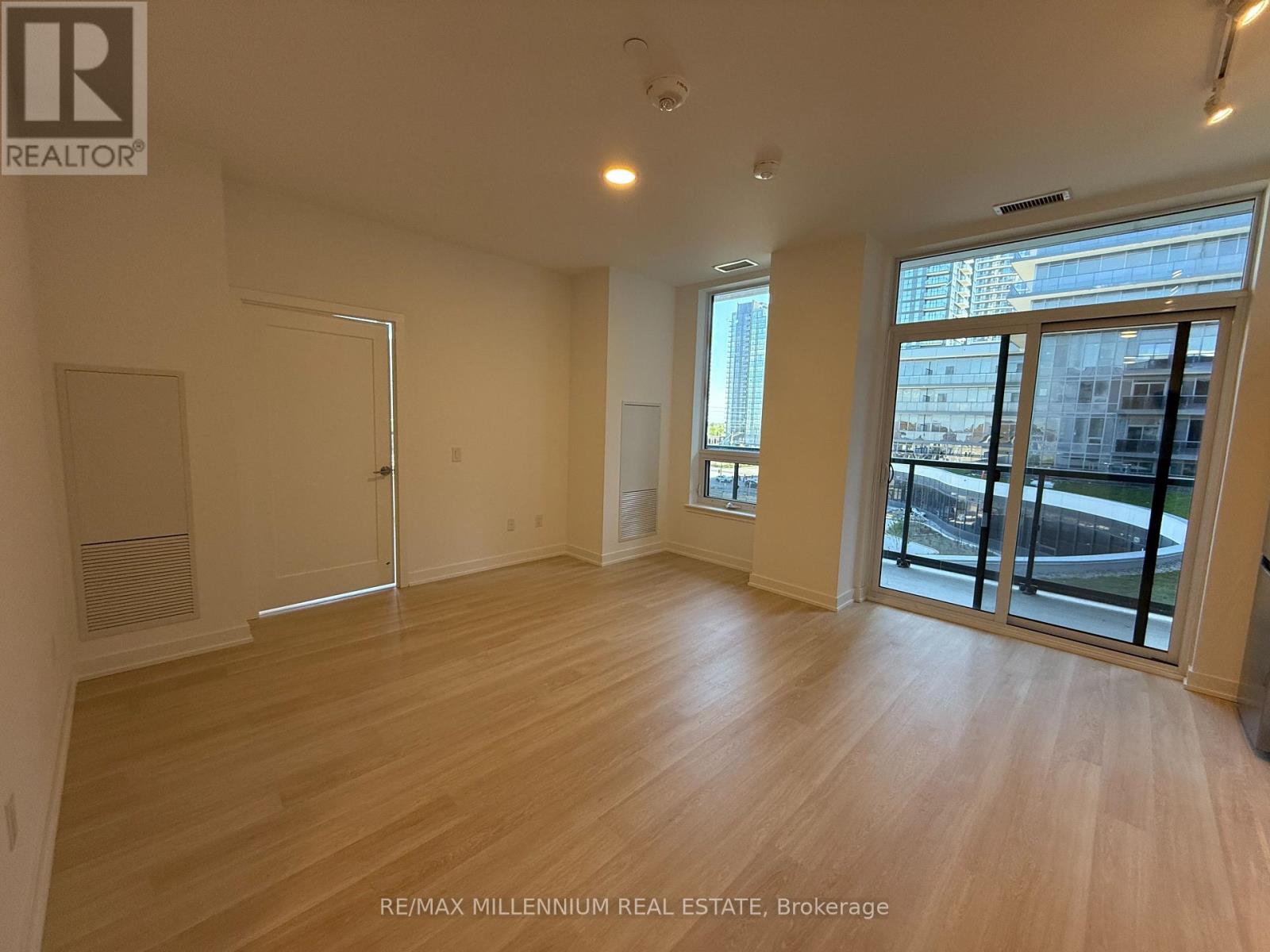 431 - 5105 Hurontario Street, Mississauga, Ontario  L4Z 0C9 - Photo 5 - W12157110