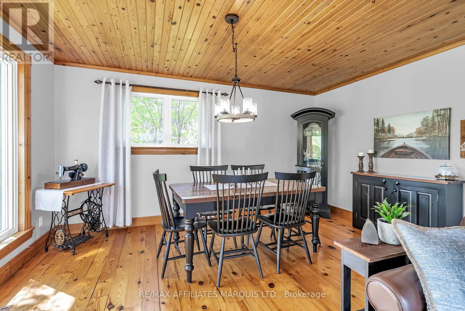 19662 John Street, South Glengarry, Ontario  K0C 2J0 - Photo 17 - X12157121