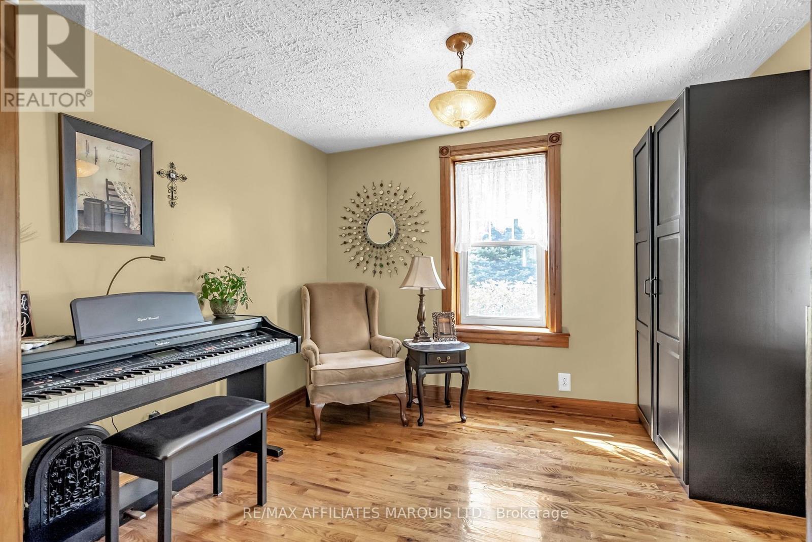 19662 John Street, South Glengarry, Ontario  K0C 2J0 - Photo 6 - X12157121