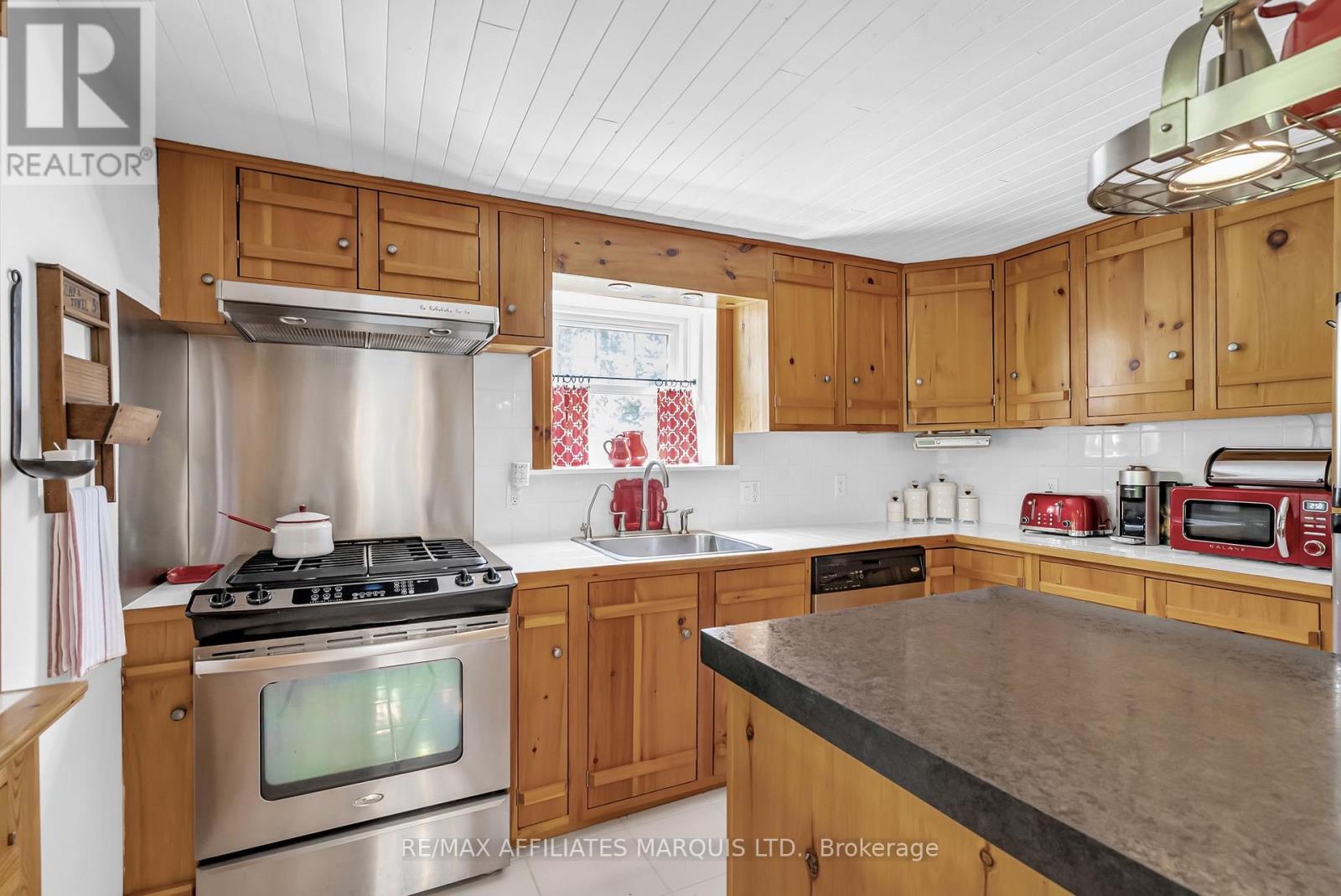 19662 John Street, South Glengarry, Ontario  K0C 2J0 - Photo 8 - X12157121