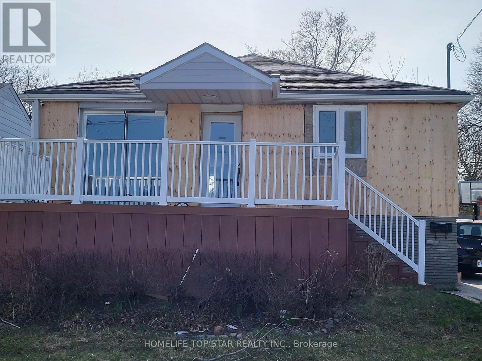 68 Sunnypoint Crescent, Toronto, Ontario  M1M 1B9 - Photo 1 - E12157141